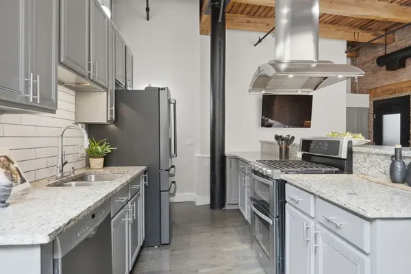 331 S Peoria ST #107, Chicago, IL 60607