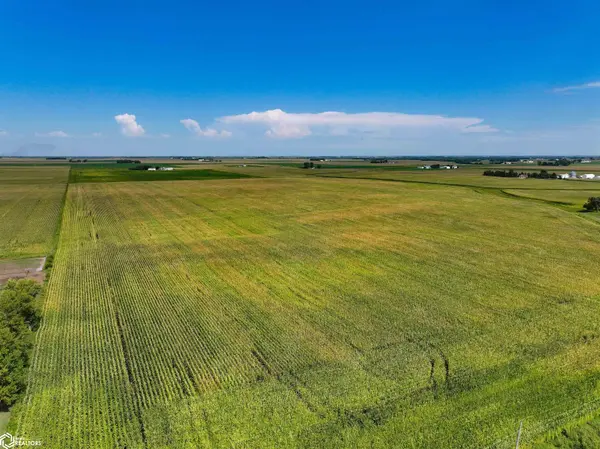 Independence AVE, Waterloo, IA 50703