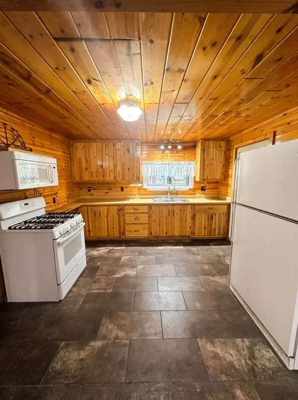 213 3rd ST N, Hackensack, MN 56452