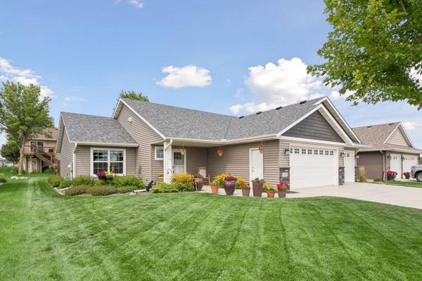 1304 Linwood RD, Belle Plaine, MN 56011