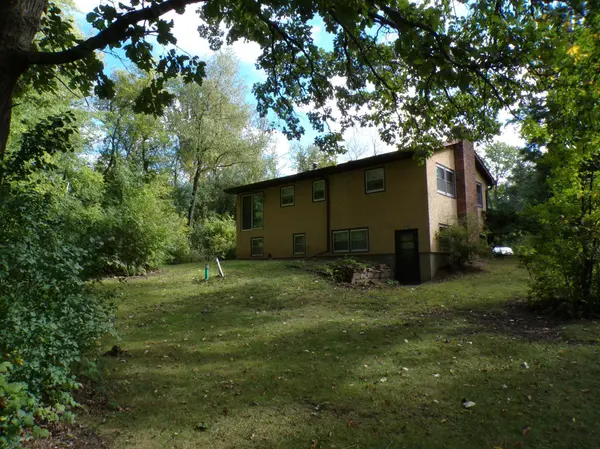 12235 S Robert TRL, Rosemount, MN 55068