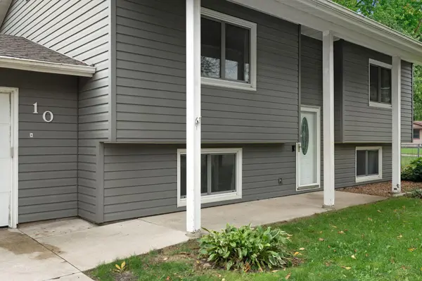 10 Radel PL, Owatonna, MN 55060