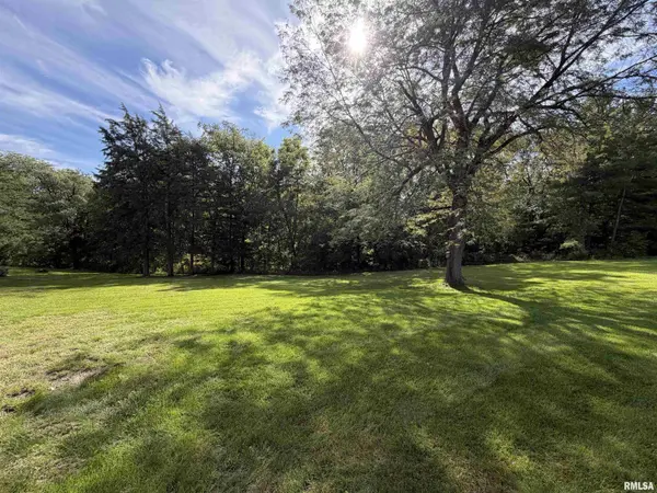 2540 S Lake Storey RD, Galesburg, IL 61401