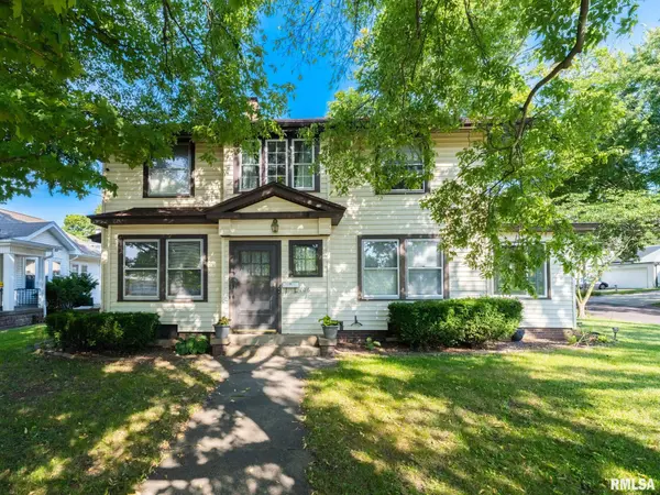 706 BACON ST, Pekin, IL 61554