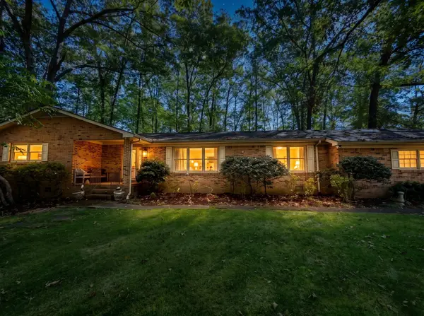 213 Regwood Dr, Tullahoma, TN 37388