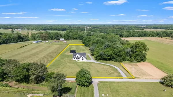 796 Deberry Rd,  Morrison,  TN 37357