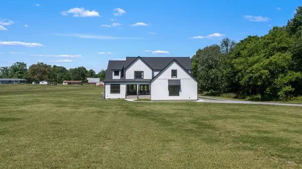 796 Deberry Rd, Morrison, TN 37357