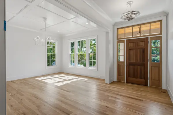215 Page Rd, Nashville, TN 37205