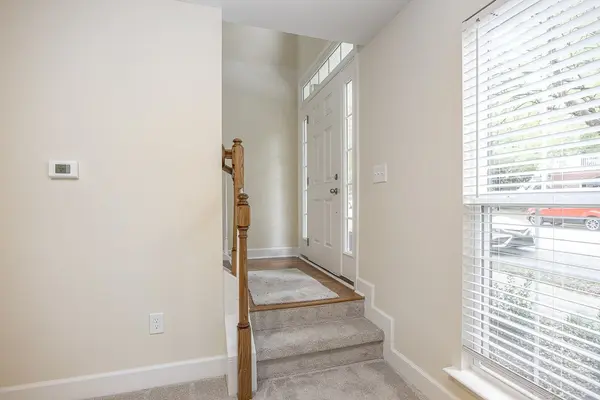 8222 Lenox Creekside Dr, Antioch, TN 37013