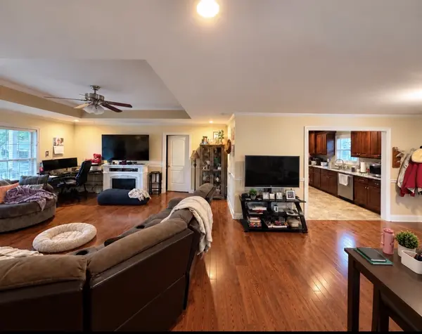 1660 Midway Rd, Smithville, TN 37166