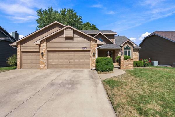 10214 W Jamesburg St, Wichita, KS 67212
