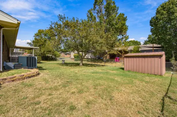 603 Learning LN, Monett, MO 65708