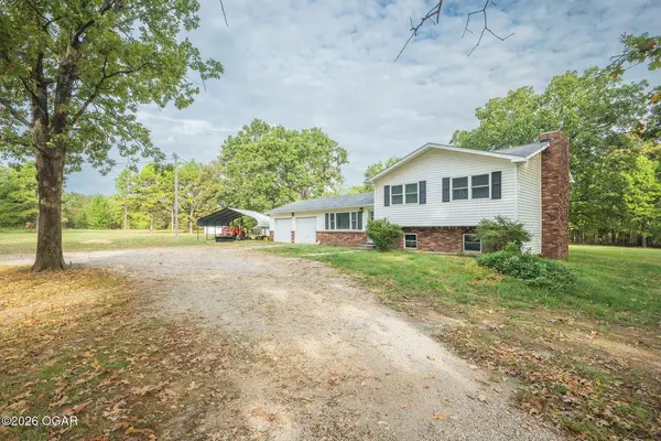 883 Lark RD, Goodman, MO 64843