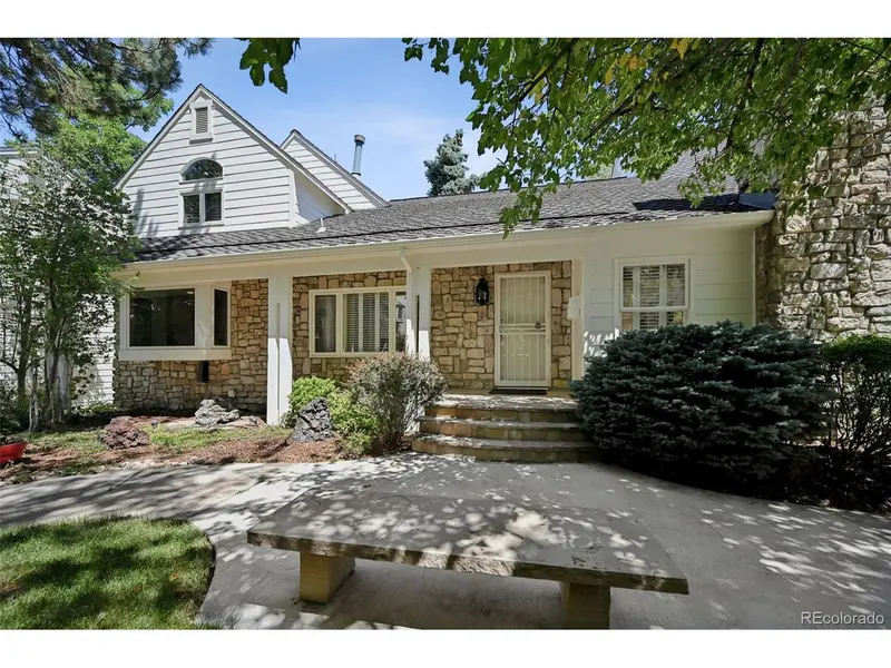 4530 S Verbena #325, Denver, CO 80237