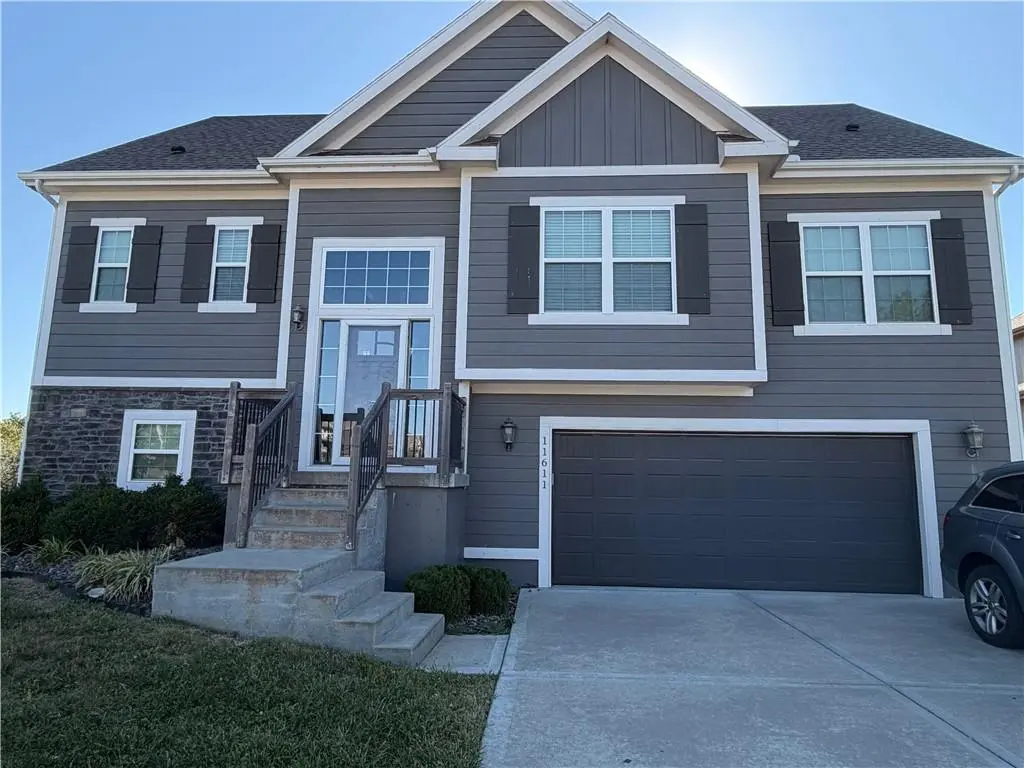 11611 N Crystal AVE, Kansas City, MO 64156
