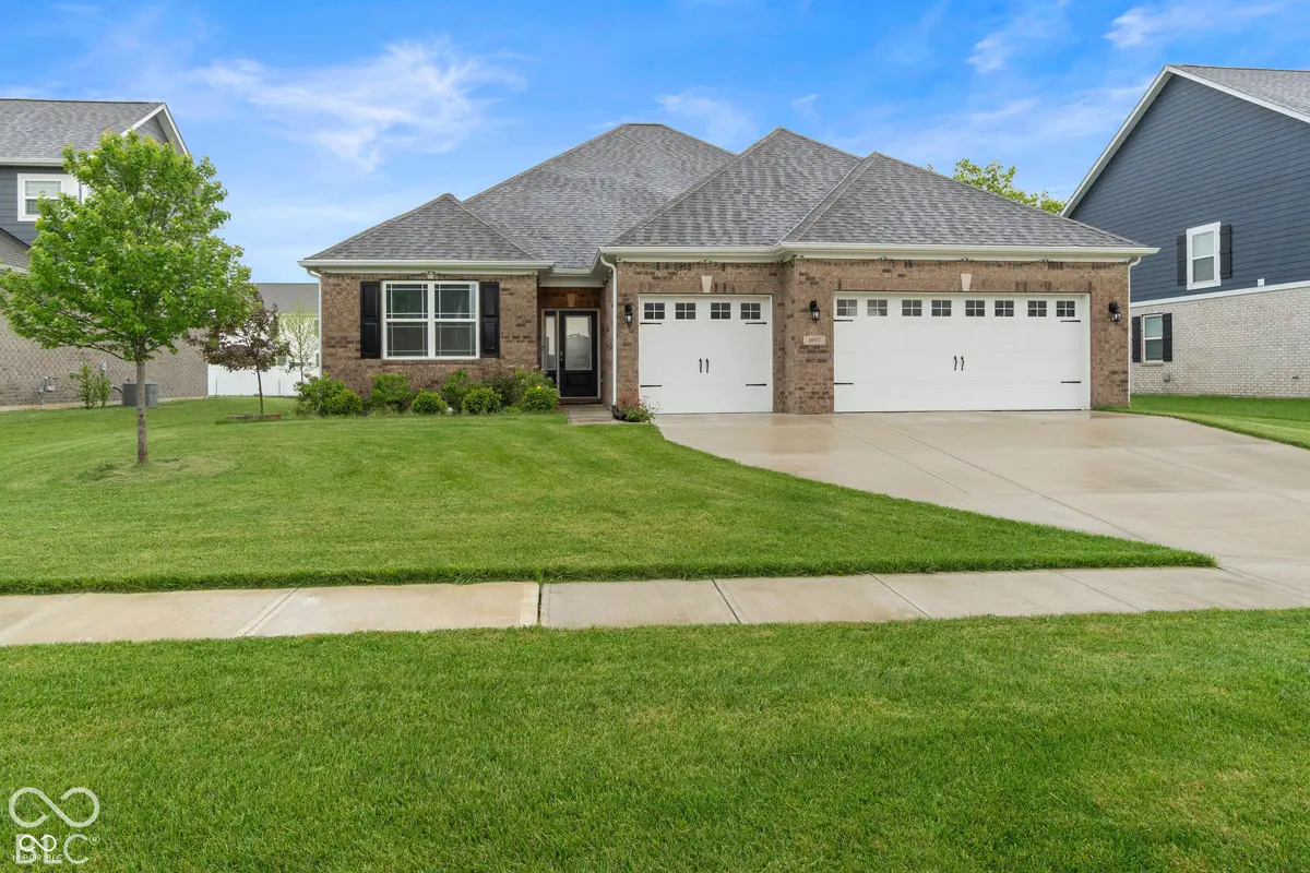 1697 Pelham DR, Greenwood, IN 46143