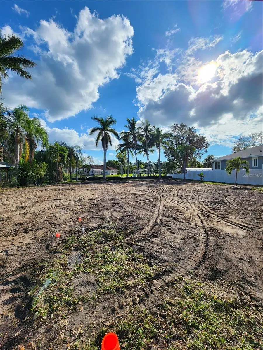 6915 9TH AVE NW, Bradenton, FL 34209