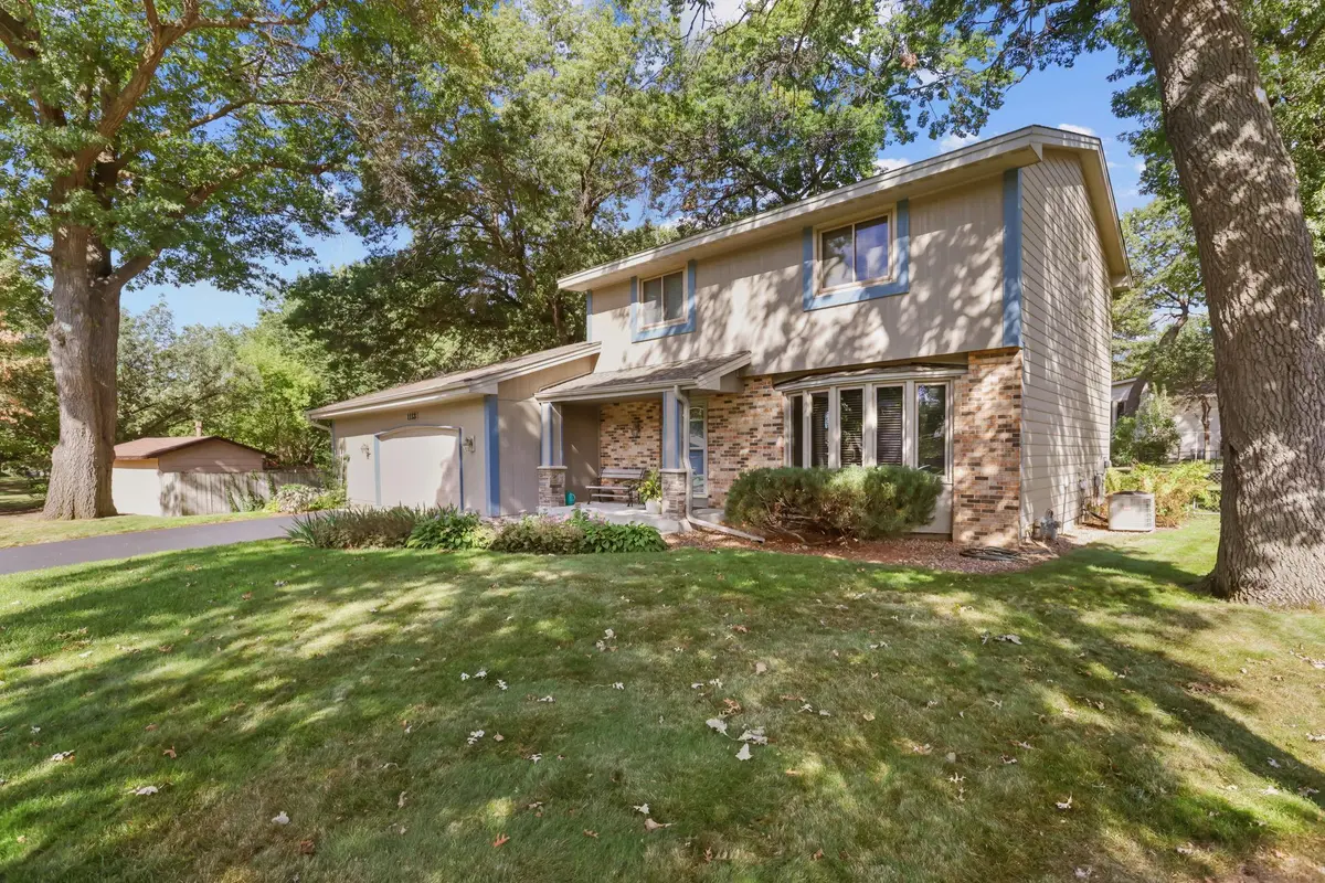 1113 106th AVE NE, Blaine, MN 55434
