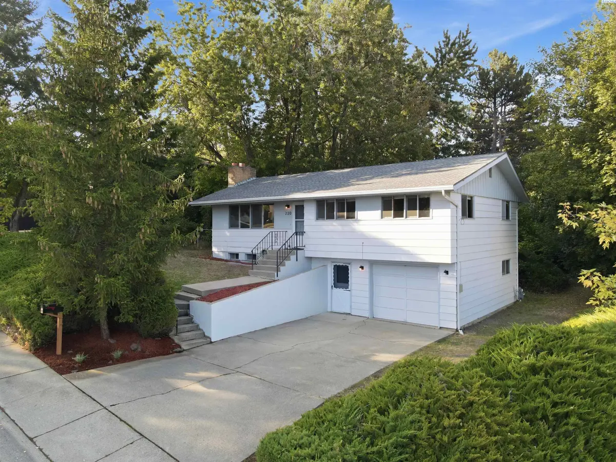 220 NW Timothy Street, Pullman, WA 99163