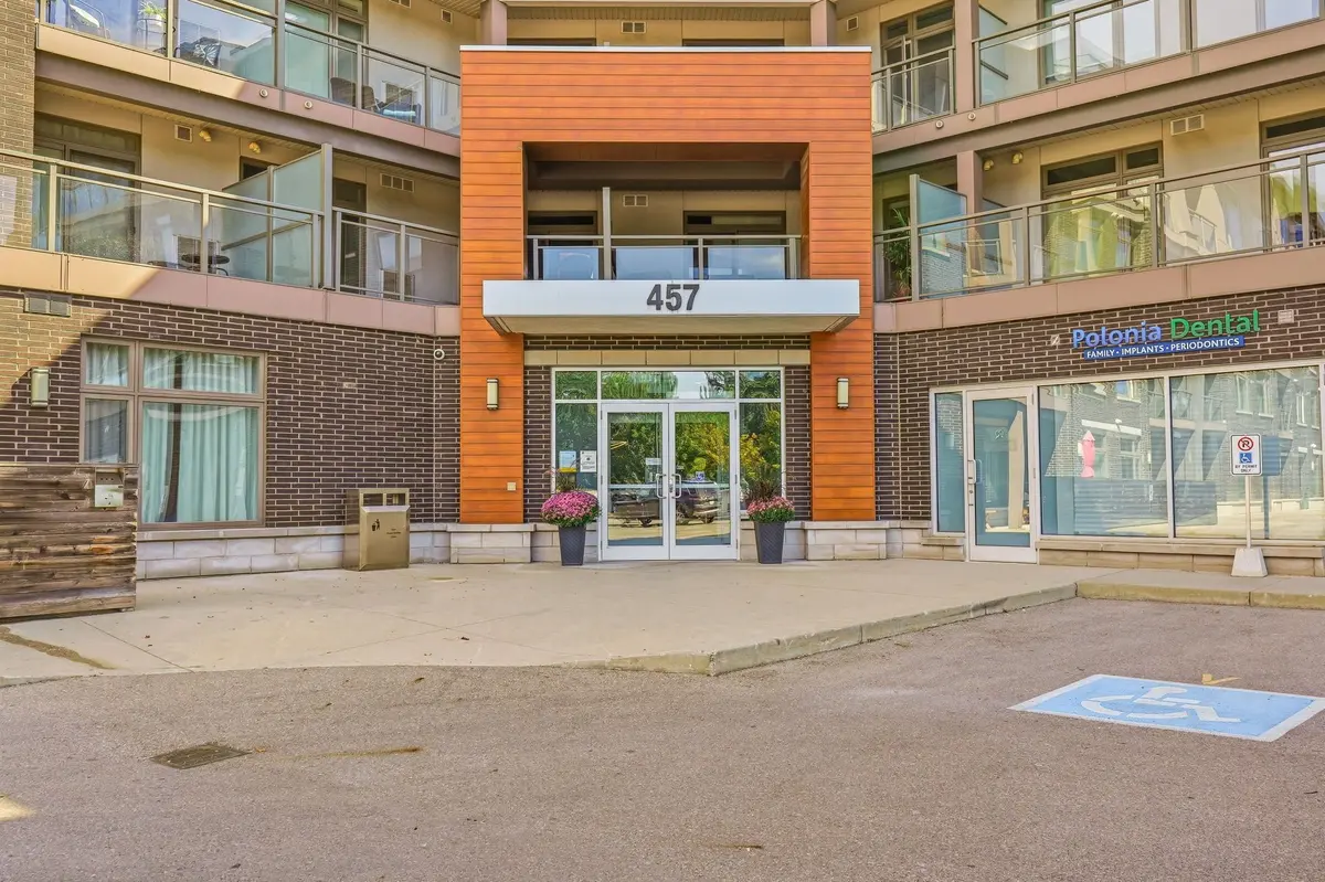Address not disclosed, Burlington, ON L7T 0B8