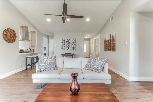 11406 Ruffed Grouse DR, Austin, TX 78758