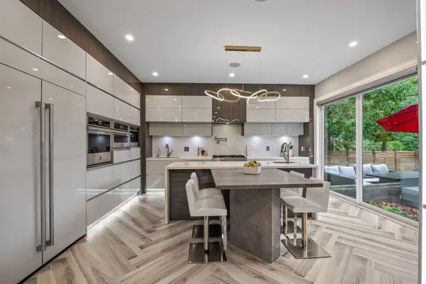 70 Devondale AVE, Toronto C07, ON M2R 2E2