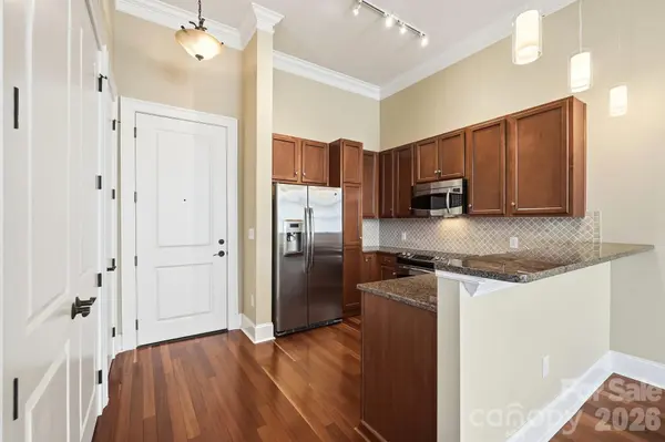 2810 Selwyn AVE #428, Charlotte, NC 28209