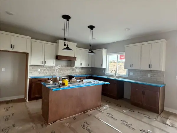 834 Reed DR, Raymore, MO 64083