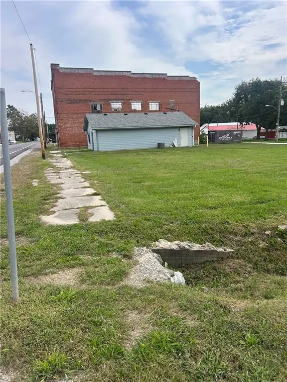 413 Frank ST, Edgerton, MO 64444