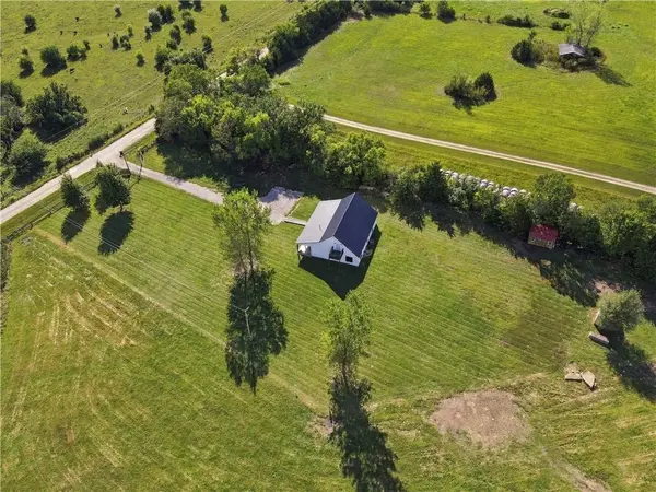 14708 46th ST, Perry, KS 66073
