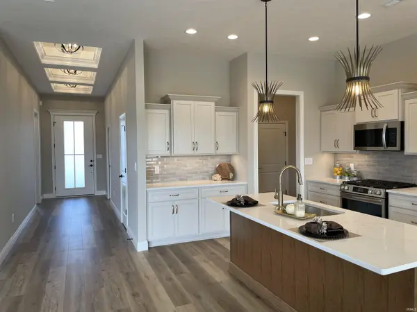 415 Carlton DR, West Lafayette, IN 47906
