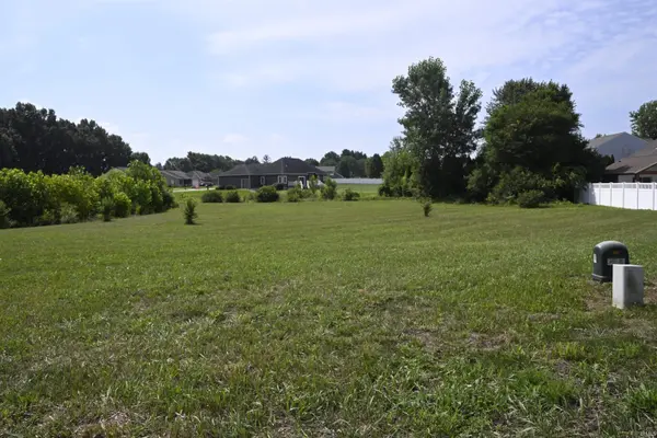 21878 Addison DR, Bristol, IN 46507