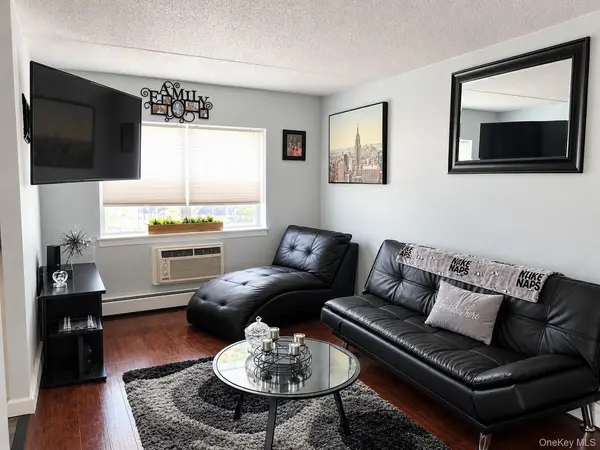 172 Beach 61st ST #1F, Arverne, NY 11692