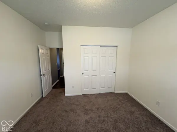 4920 Penoyer LN, Indianapolis, IN 46235