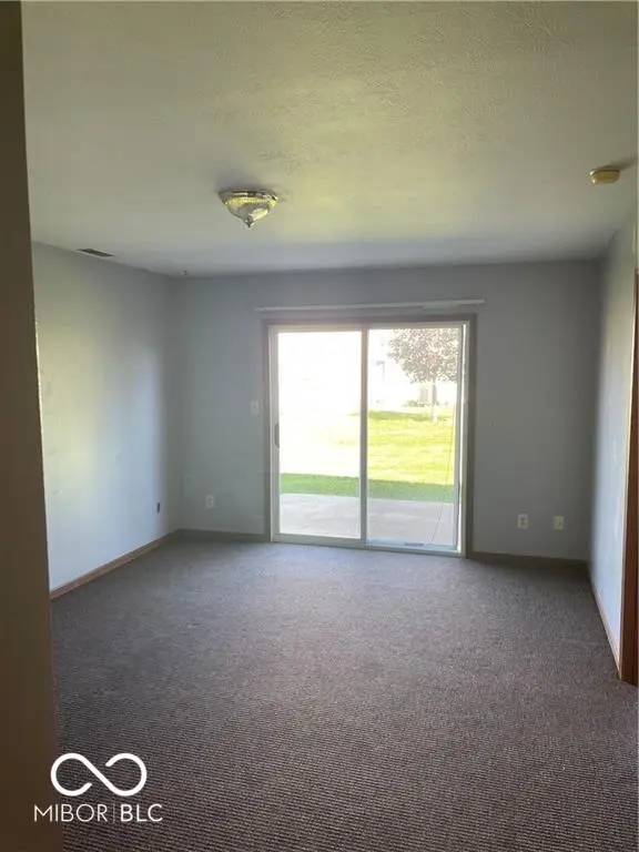 1086 Fairlane CT, Franklin, IN 46131
