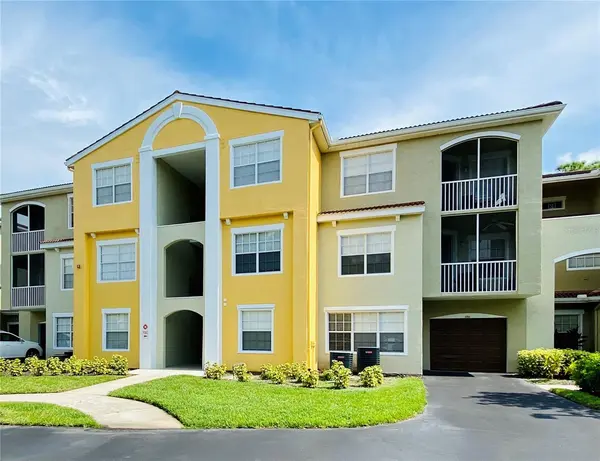 5551 BENTGRASS DR #11-303, Sarasota, FL 34235