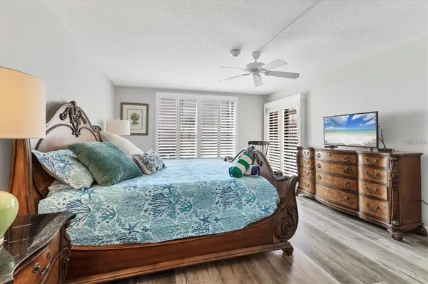 6480 MIDNIGHT PASS RD #311, Sarasota, FL 34242