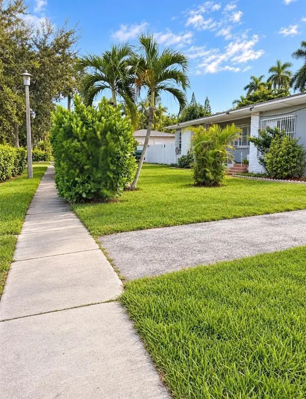 8230 N BAYSHORE DR, Miami, FL 33138