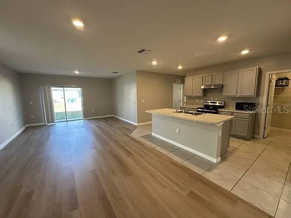 1448 BERRY LN, Davenport, FL 33837