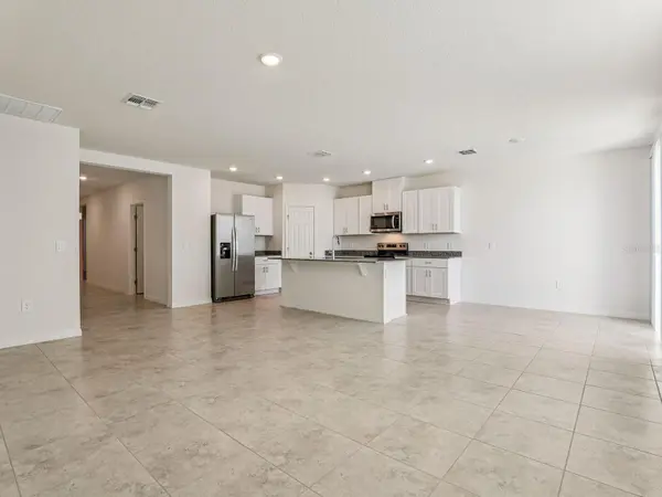 1380 OAK VALLEY DR, Auburndale, FL 33823