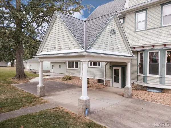 479 N Mill ST, Nashville, IL 62263