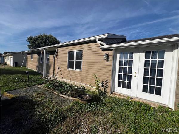 505 S Elm ST, Vandalia, MO 63382