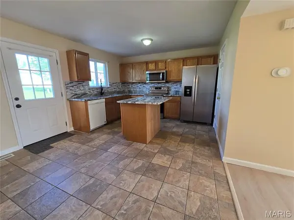 606 Linda LN #C, Wentzville, MO 63385