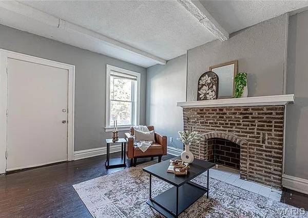 3540 Michigan AVE, St Louis, MO 63118