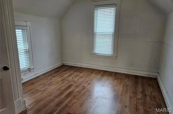 6614 Chamberlain AVE, University City, MO 63130