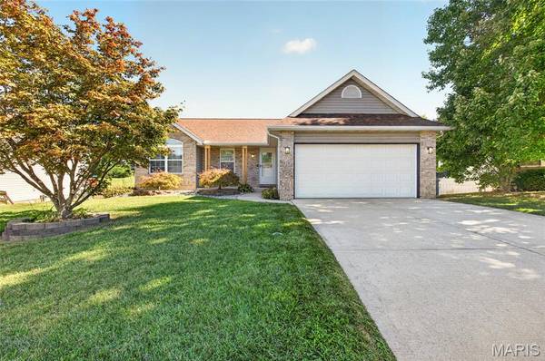 629 High School ST, Collinsville, IL 62234
