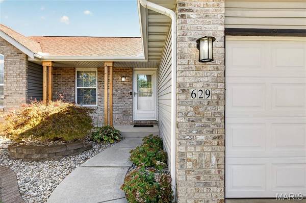 629 High School ST, Collinsville, IL 62234