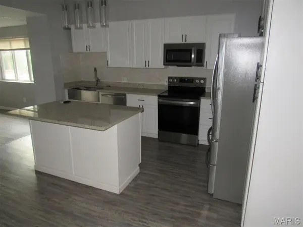 3249 Michigan AVE, St Louis, MO 63118