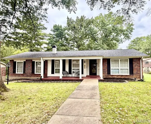 6710 Ryan Crest DR, Florissant, MO 63033