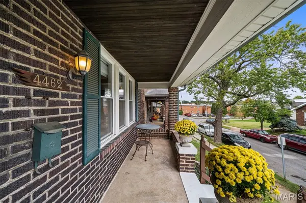 4462 Neosho ST, St Louis, MO 63116